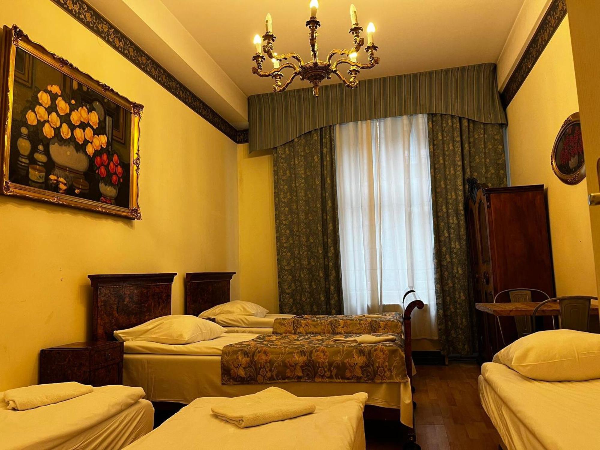 Metropolitan Apartments Красков Екстериор снимка