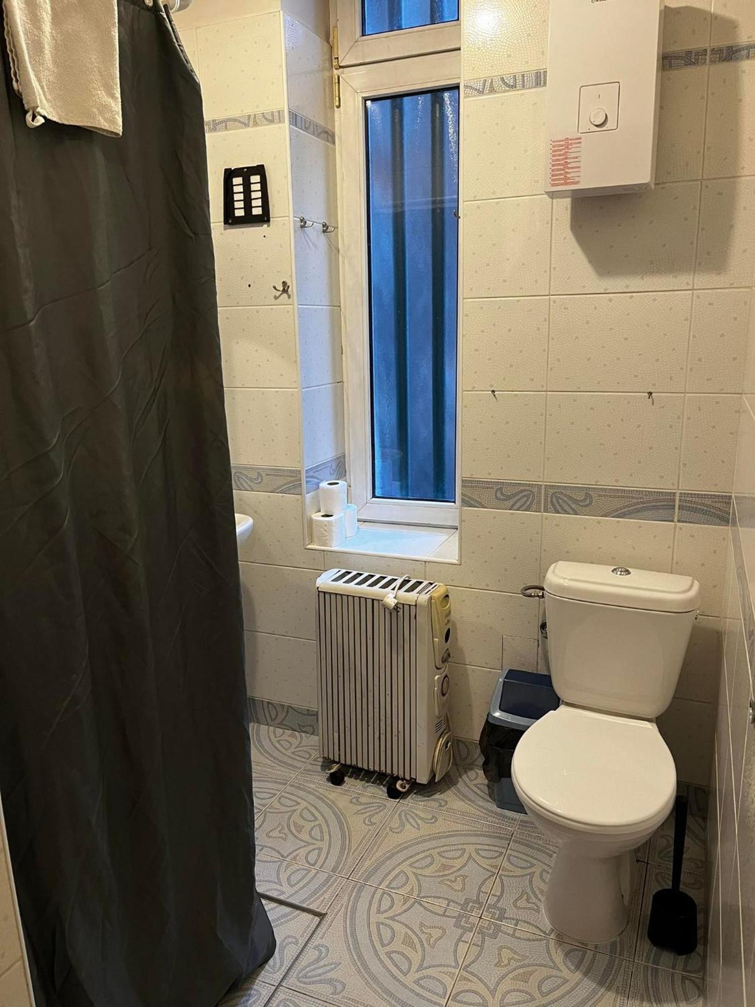 Metropolitan Apartments Красков Екстериор снимка
