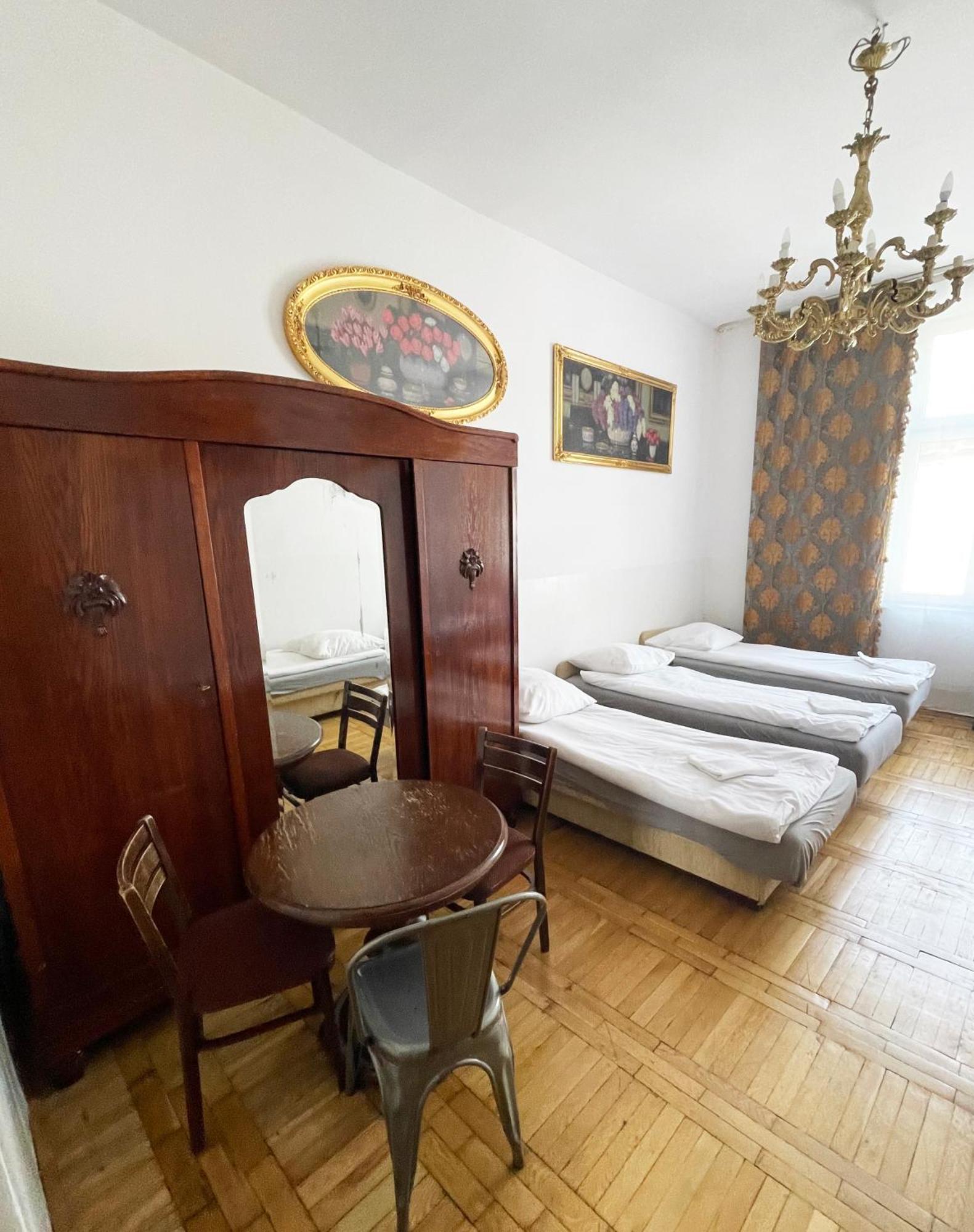 Metropolitan Apartments Красков Екстериор снимка