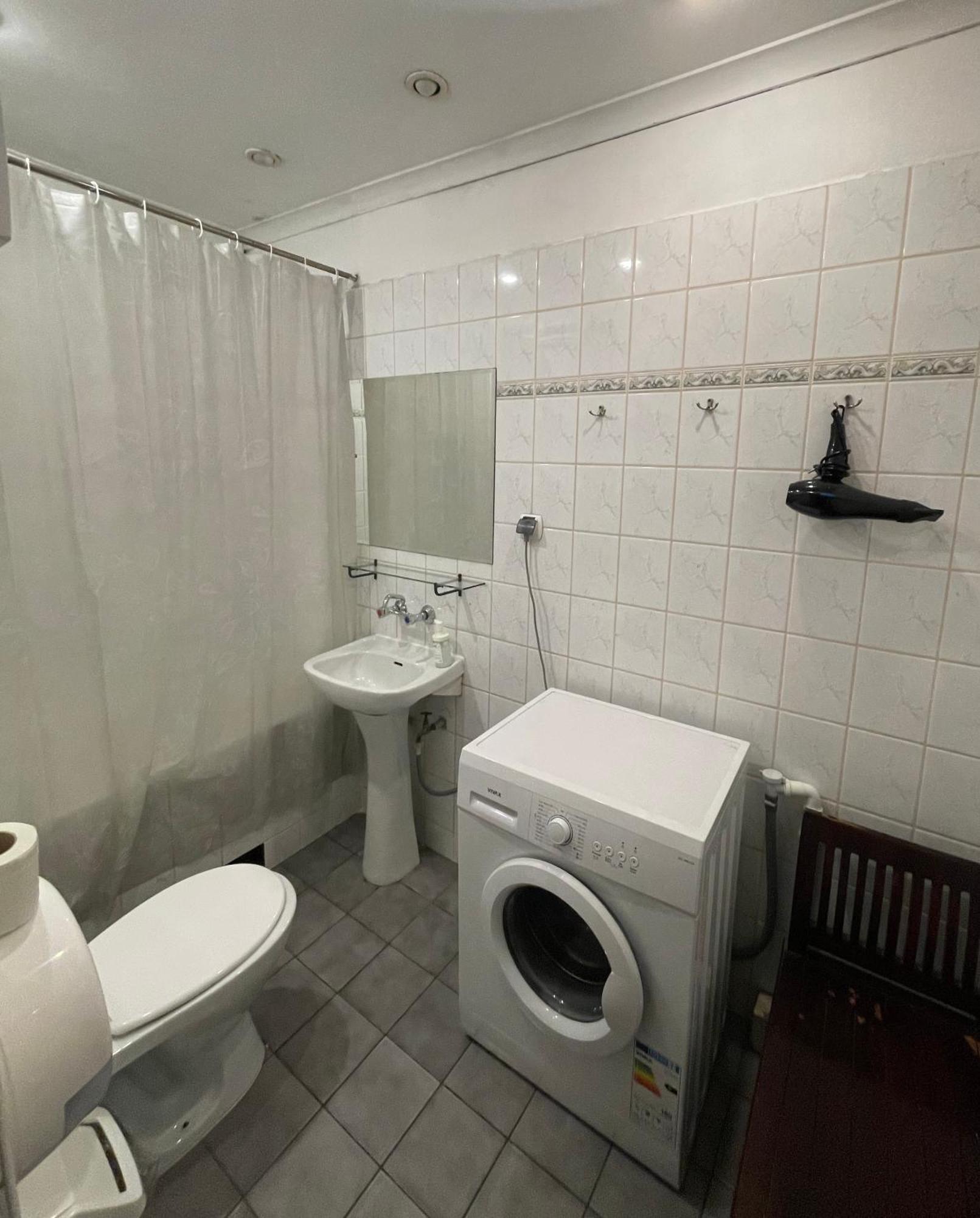 Metropolitan Apartments Красков Екстериор снимка